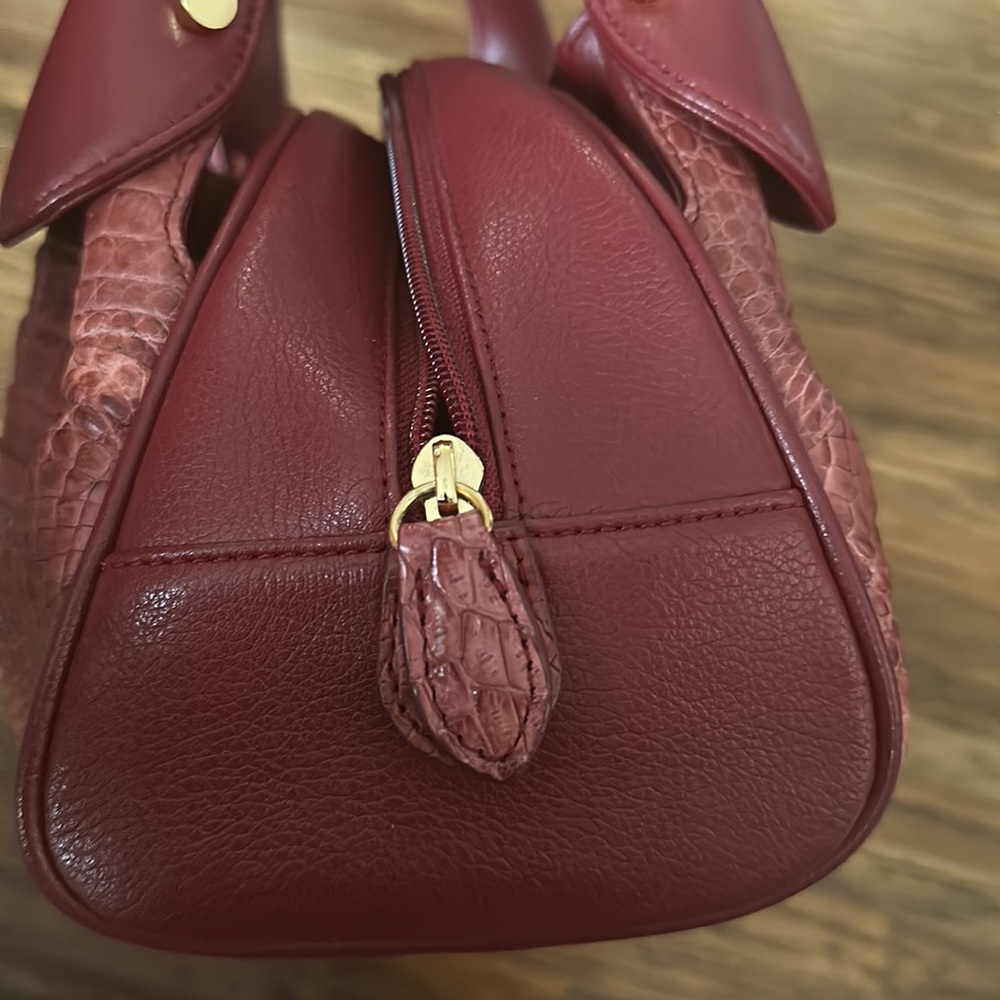 Rodania Crocodile Genuine Leather Bag in Dark Red♥️ - Picture 15 of 17